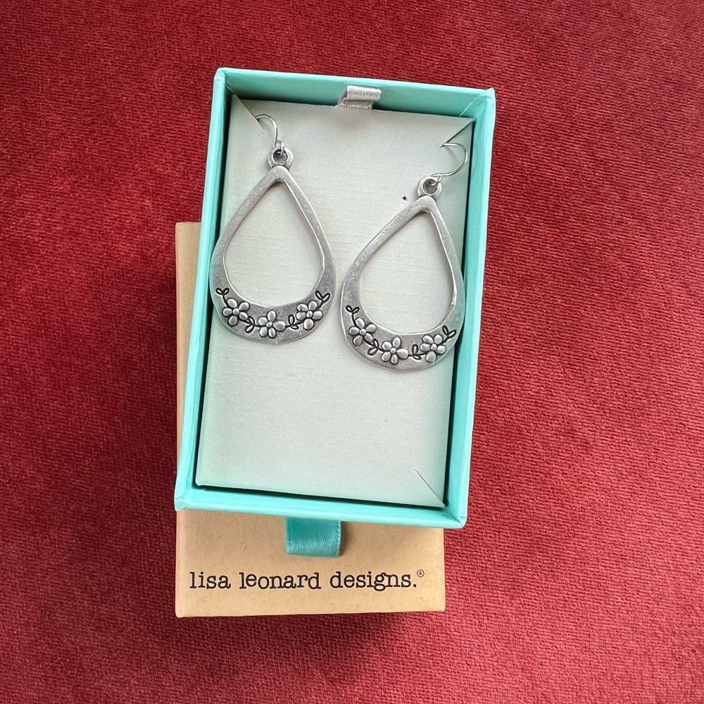 Lisa Leonard Designs Bud and Blossom Earrings